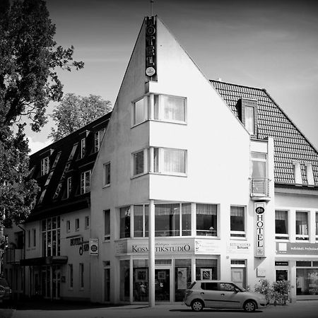 Hotel Jahnke Нойбранденбург Экстерьер фото