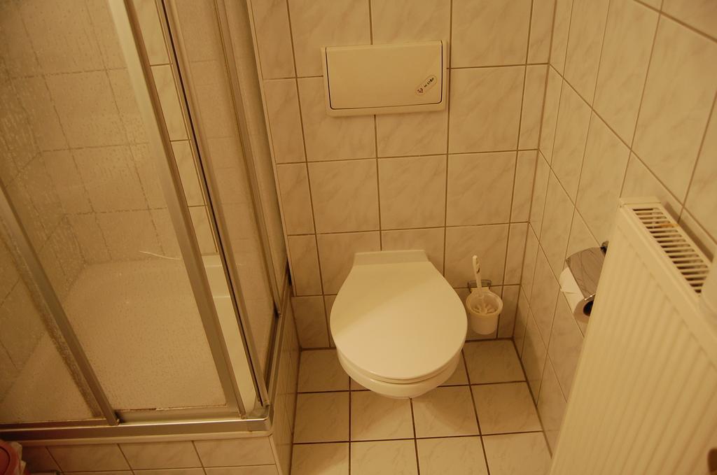Hotel Jahnke Нойбранденбург Номер фото