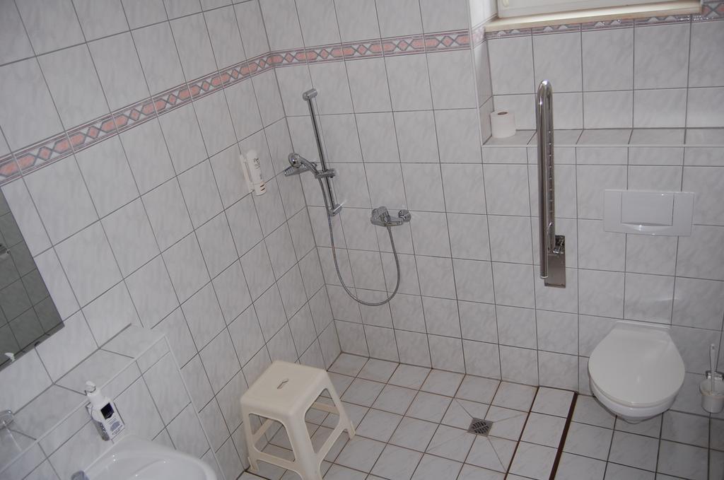 Hotel Jahnke Нойбранденбург Номер фото