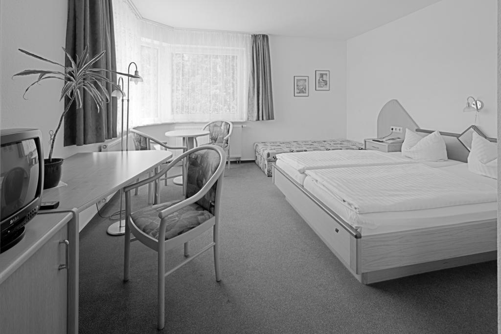 Hotel Jahnke Нойбранденбург Экстерьер фото